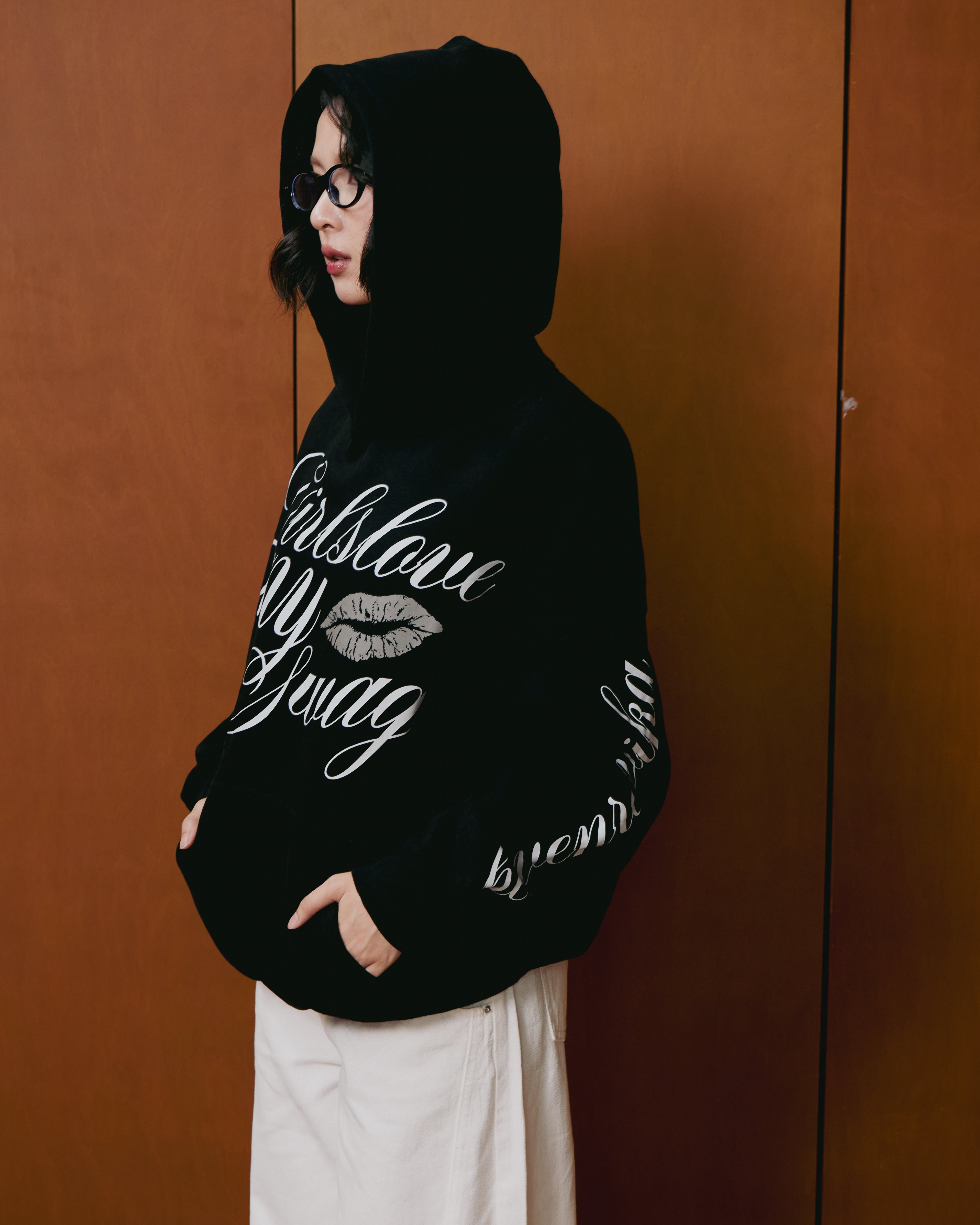 GIRLSLOVEMYSWAG HOODIE